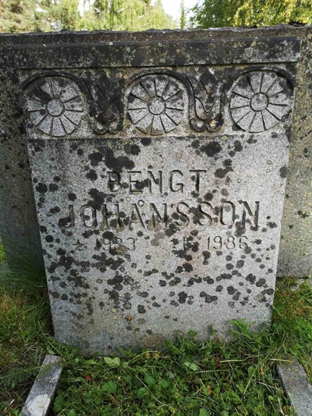 Gravnummer: POK 02    31