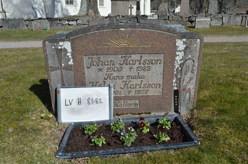 Grave number: LV H    81, 82