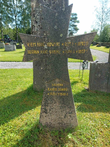 Grave number: UÖ KY    99, 100