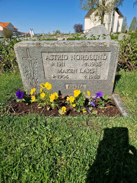 Grave number: 501 15 2900-2901