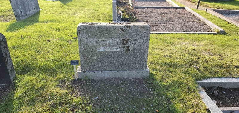 Grave number: GM 010  2592