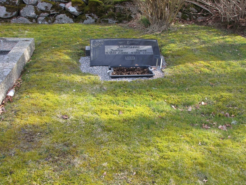 Grave number: HJ    57, 58