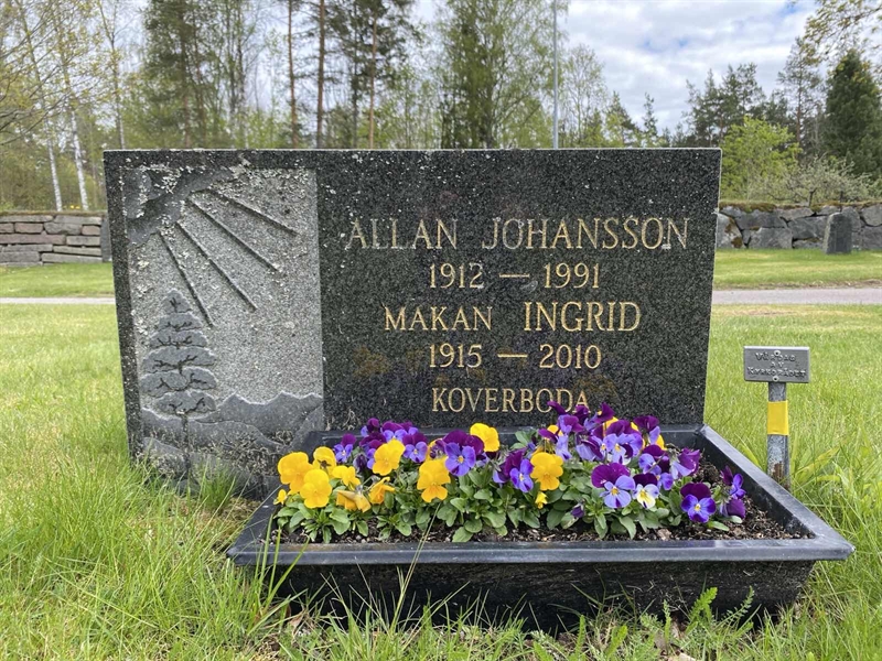 Grave number: 1 04 106, 107