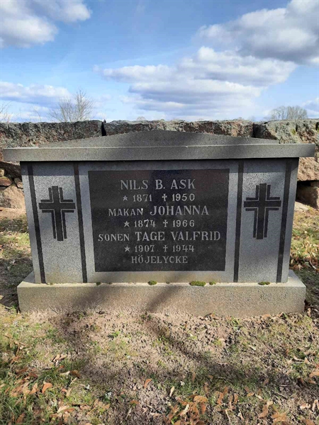 Grave number: ON B    48-51
