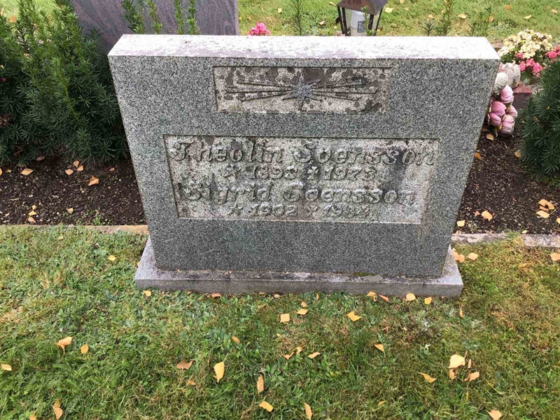 Grave number: 20 H    11-12