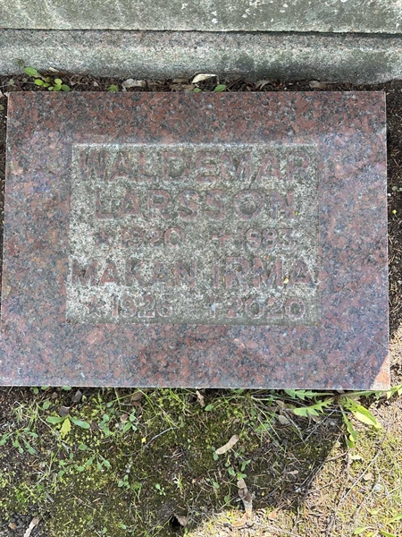 Gravnummer: H 054 011-11