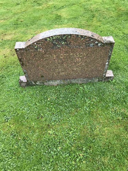 Grave number: B 01    25, 26