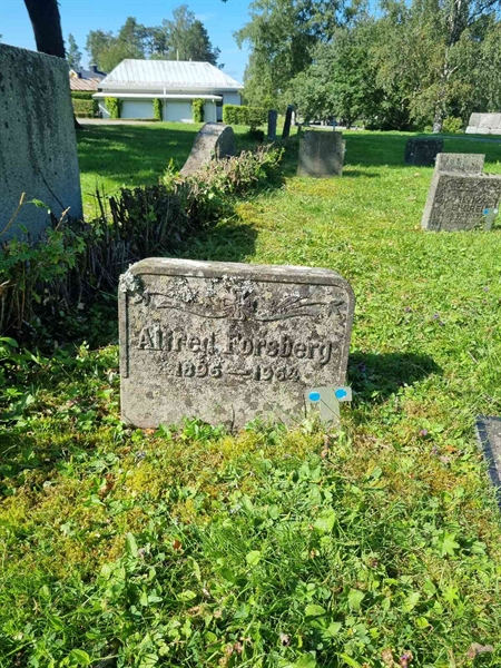 Grave number: 1 18   62