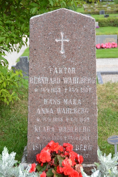 Grave number: 11 1   133-135