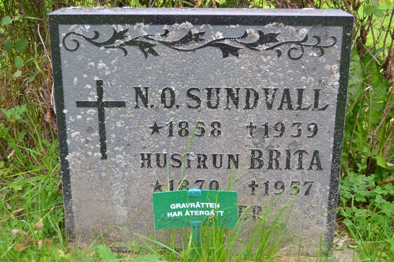 Grave number: 11 3   778-779
