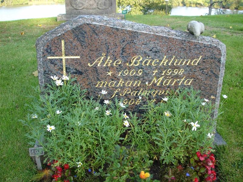 Grave number: B G  408, 409