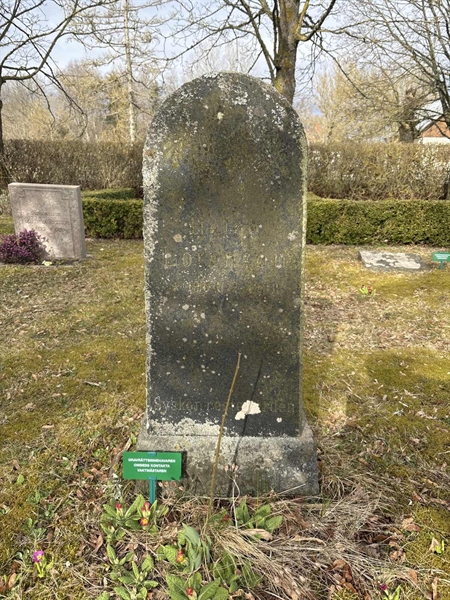 Grave number: LO 34