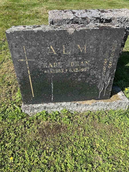 Gravnummer: N 5 1    84