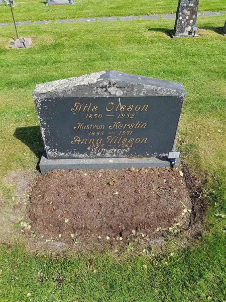 Grave number: kö 01 02   129-130