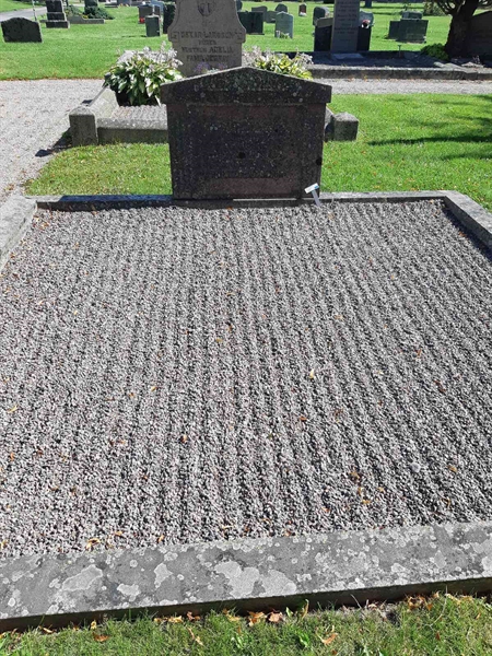 Grave number: Fr 1 97-98