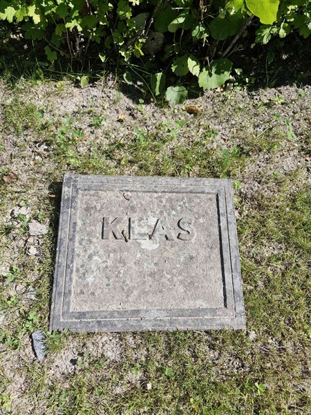 Grave number: 1 FRID 124
