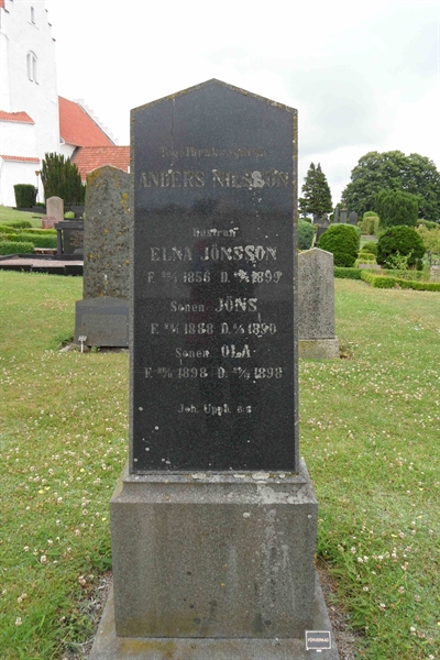 Grave number: ÖK 5    18