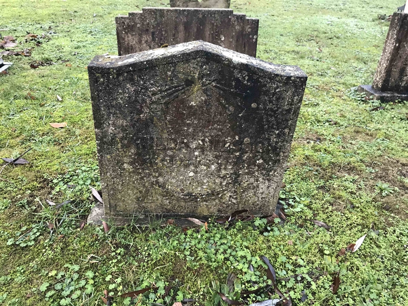 Grave number: L A    45