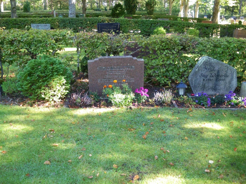 Grave number: SB 30     6