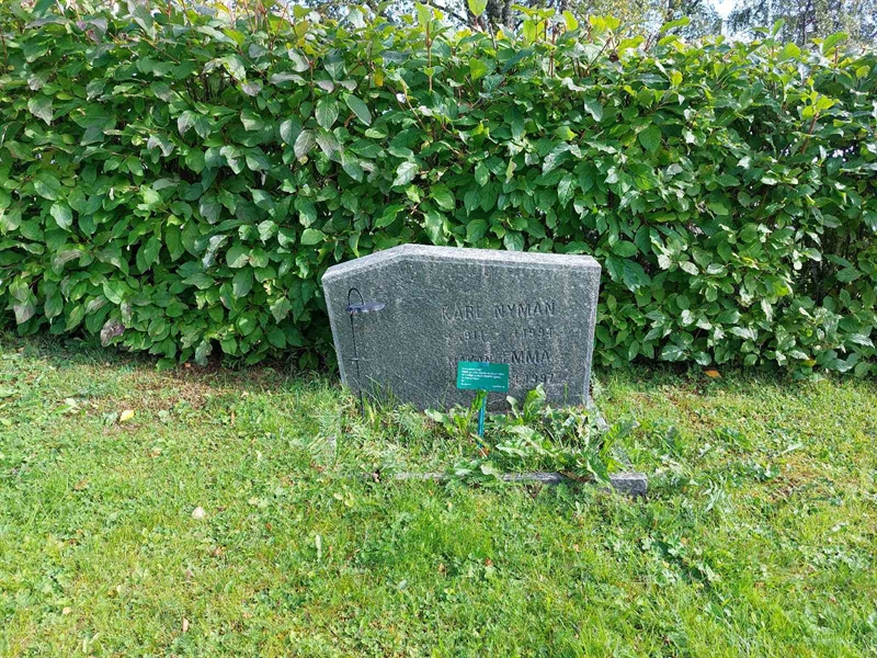 Grave number: K J    49, 50