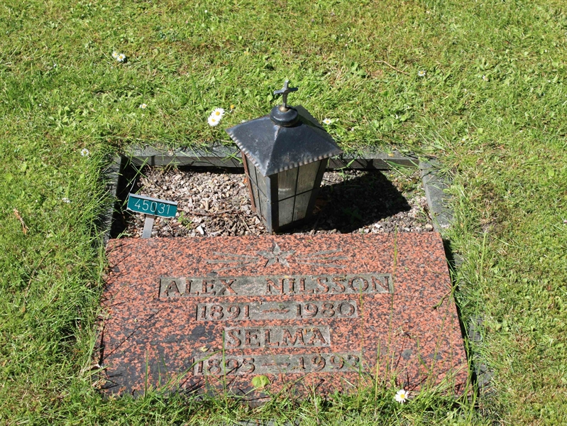 Grave number: Ö 45    31