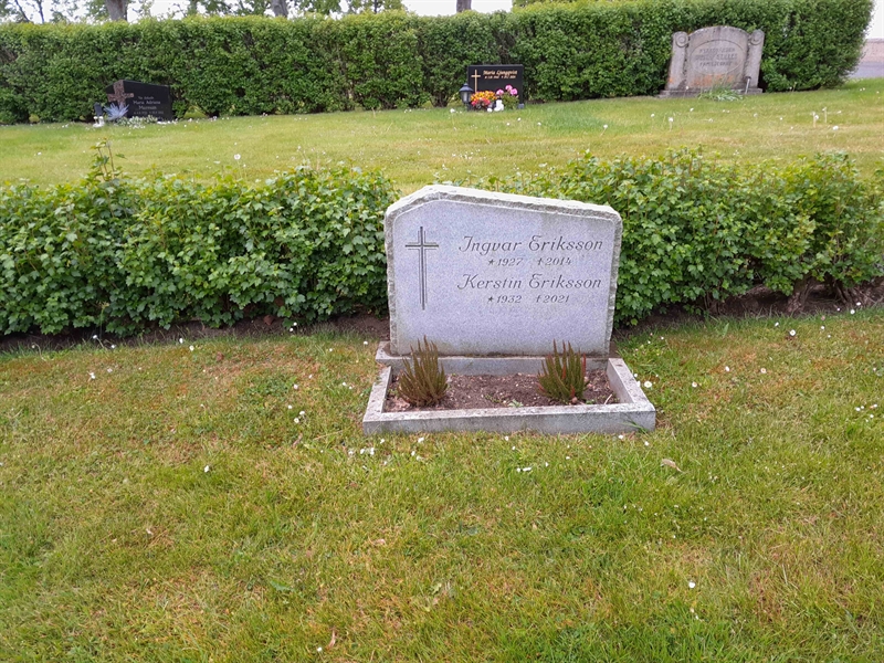 Gravnummer: ROG G  103, 104