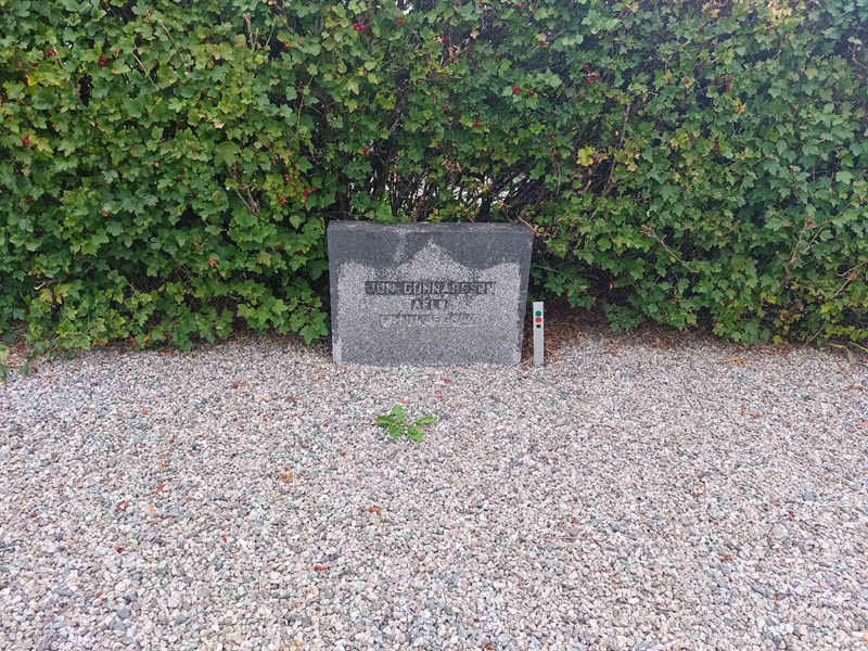 Grave number: K F    68