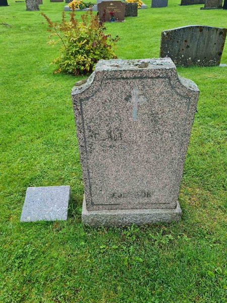 Grave number: KG 08   390