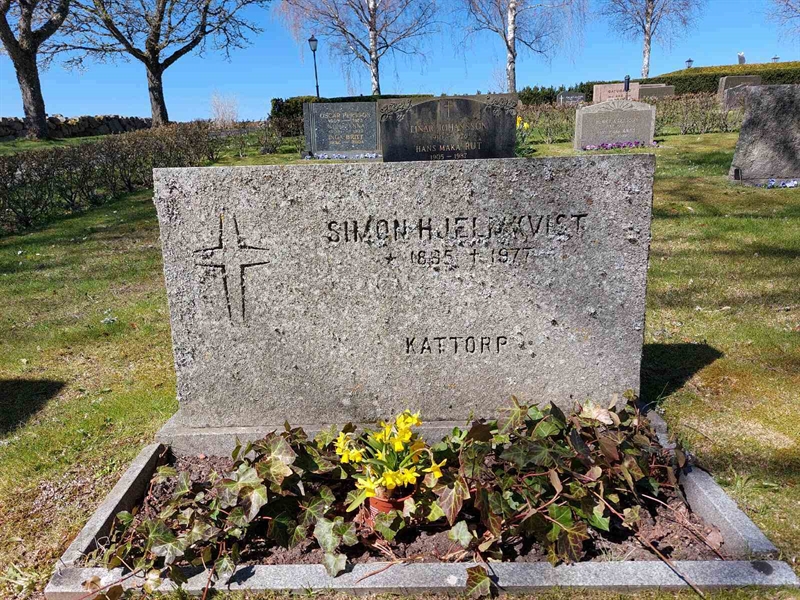 Grave number: HV 34   14, 15