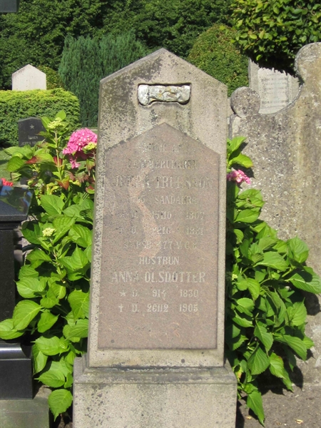 Grave number: 1 1    92