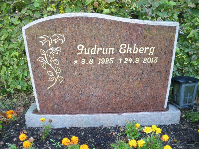 Grave number: SB 19    13, 14