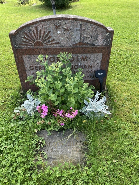 Grave number: 1 15    35