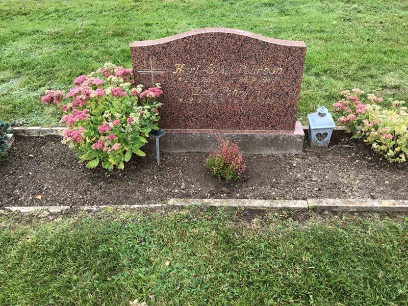 Grave number: 20 N   158-159