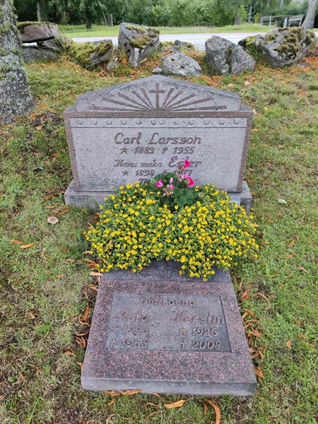 Grave number: HA 1  1121, 1122