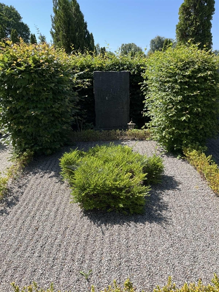 Gravnummer: NK B    50