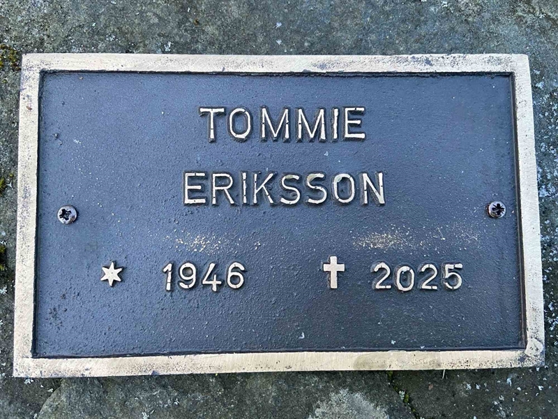 Grave number: 1 33     75