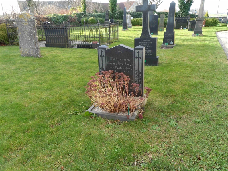 Grave number: BK A    66, 67