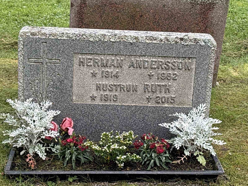 Grave number: IN 31   109-110