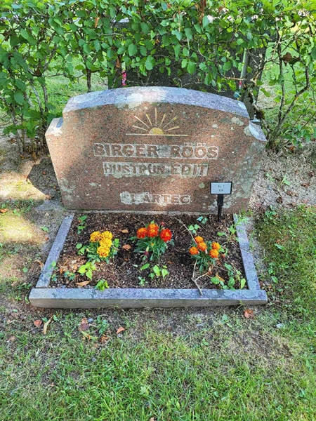 Grave number: Jä 01   108