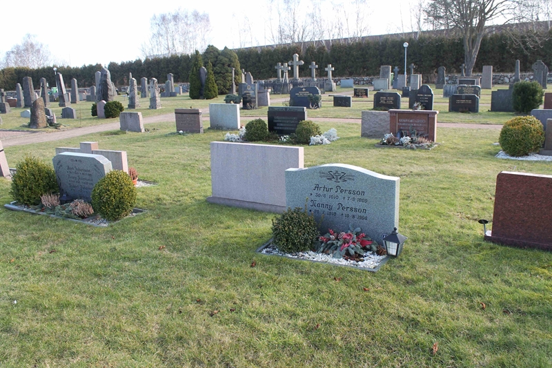 Grave number: ÖKK 5    20, 21