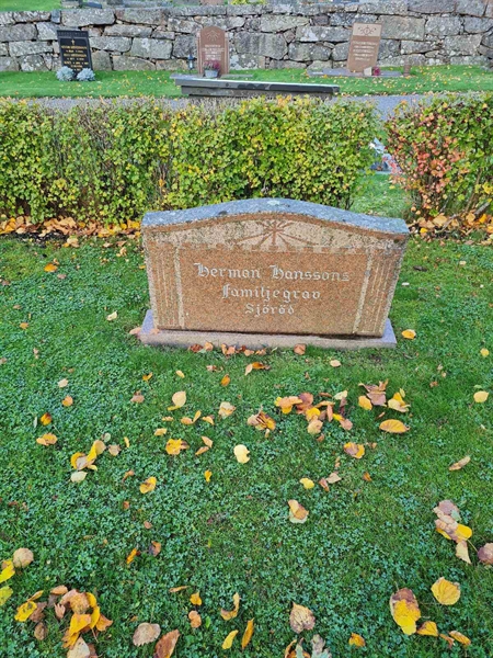 Grave number: K1 01   153, 154