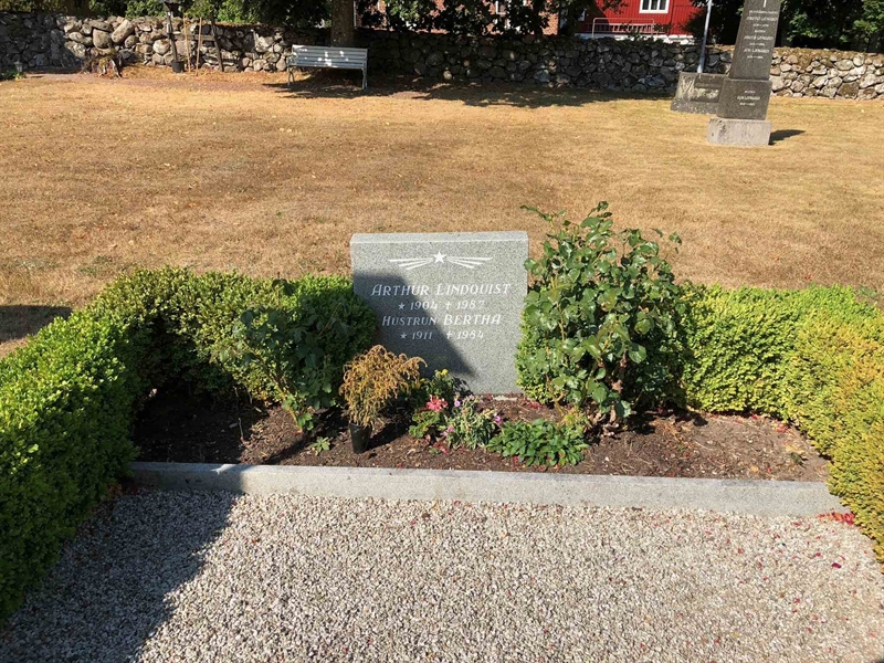 Grave number: Ko 01    87, 88