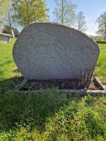 Grave number: 501 15 2930-2931