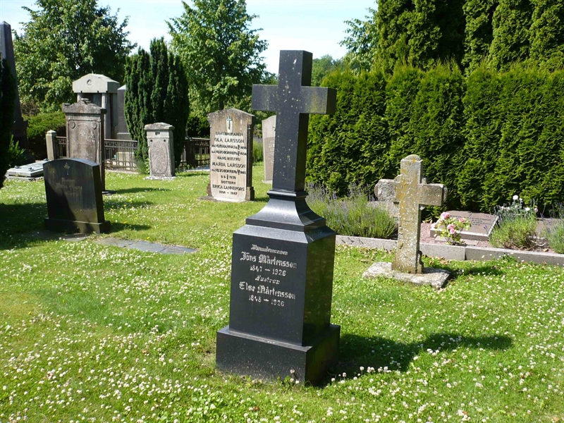 Grave number: 1 4    66