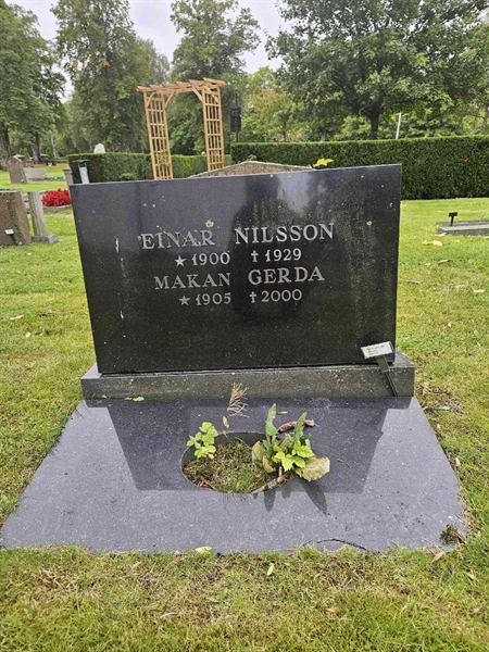Grave number: Fr 4   283-285