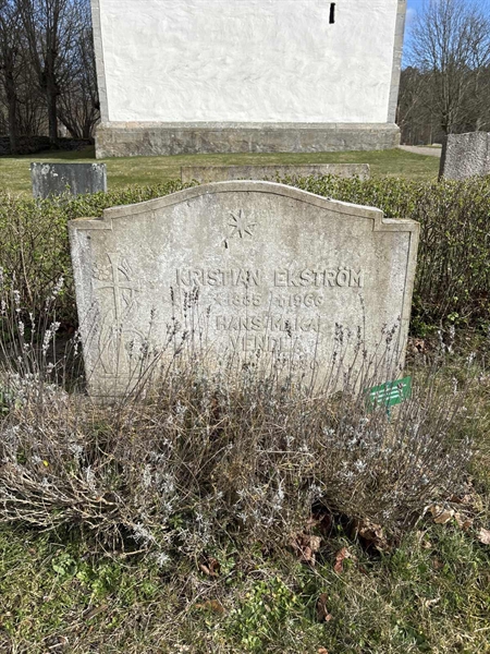 Grave number: LO 120, 121