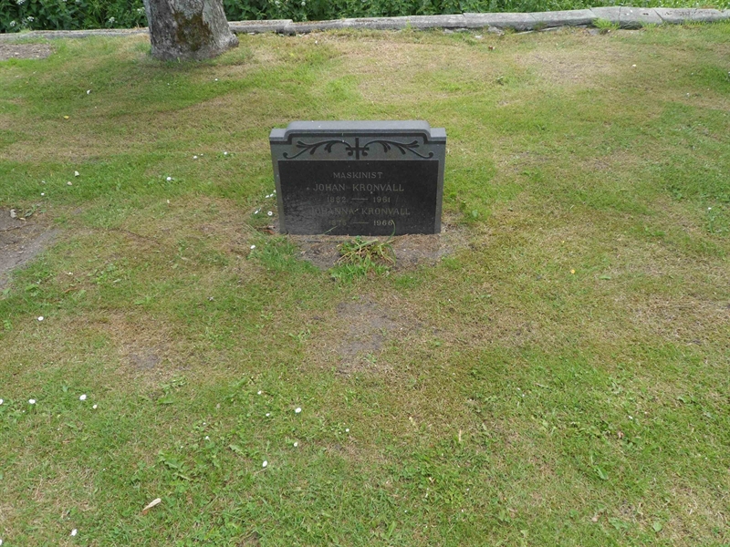 Grave number: ÖV K   111, 112