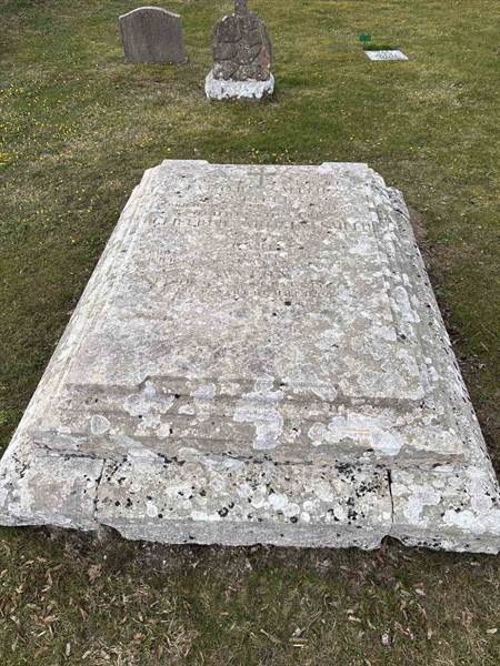 Gravnummer: LO   185A