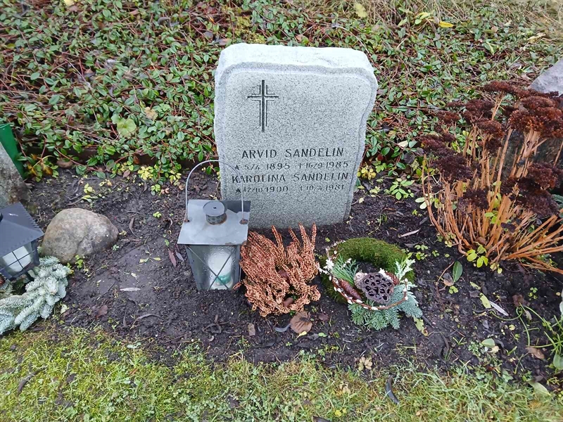 Grave number: FE K    58