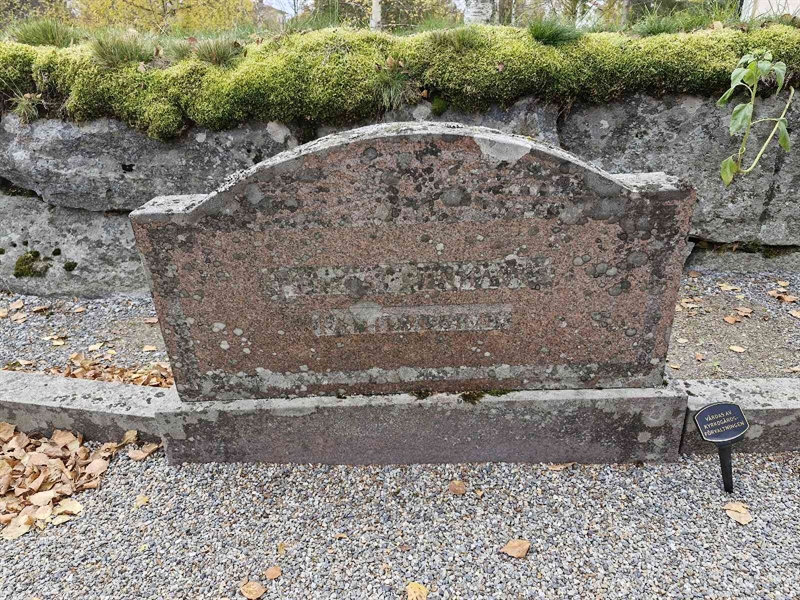 Grave number: AK A   290-292